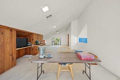 Lamar Peninsula Retreat under Majestic Coastal Oaks. Nestled - photo 28