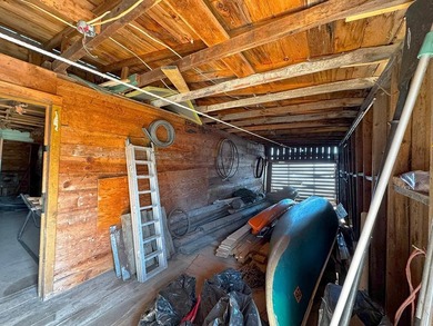 Lake Vermilion Log Home: Rare South Facing 3+BR, 3 BA, Like New - photo 28
