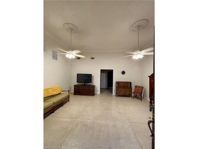 Great historic property in the entertainment district of - photo 10