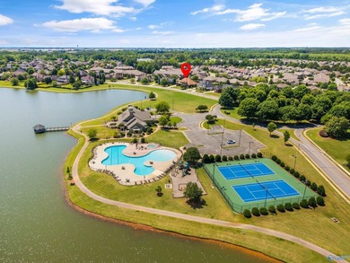 Luxury living w/ stunning water views from your front porch! - photo 43