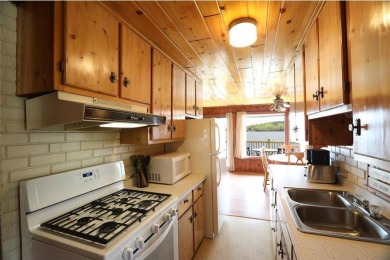Lake Vermilion Log Home: Rare South Facing 3+BR, 3 BA, Like New - photo 46