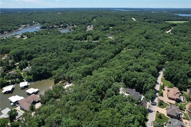 Extremely nice buildable lot in Porto Cima with access from two - photo 6