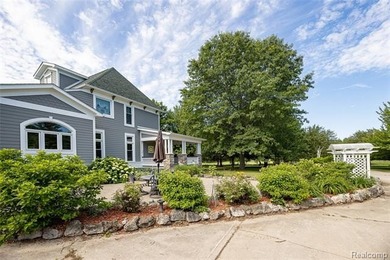 A true masterpiece filled with distinctive architectural details - photo 13