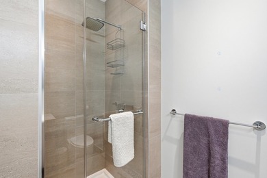 Magnifique condo d'angle de 2 chambres et 2 salles de bain avec - photo 17