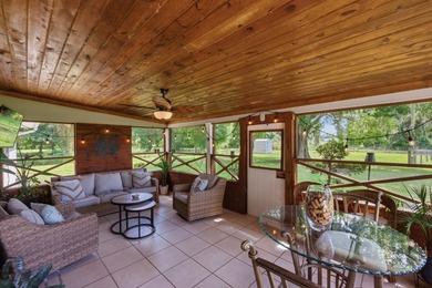 Welcome to this beautifully renovated 3-bedroom, 2-bath home in - photo 26