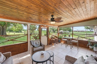 Welcome to this beautifully renovated 3-bedroom, 2-bath home in - photo 29