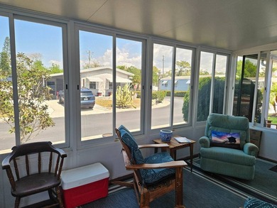 Welcome to this 1991 Barrington HS - 3 bedroom/2 Bath, 1152 sq - photo 5
