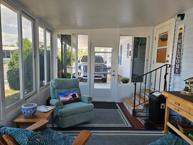 Welcome to this 1991 Barrington HS - 3 bedroom/2 Bath, 1152 sq - photo 6