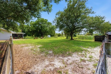 Welcome to this beautifully renovated 3-bedroom, 2-bath home in - photo 47