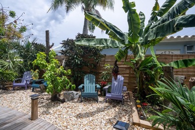 Only two blocks from the beach, this well established resort and - photo 5