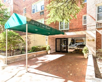 Spacious One Bedroom Apartment in a desirable location near 71st - photo 1