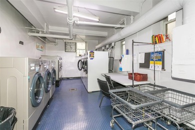 Spacious One Bedroom Apartment in a desirable location near 71st - photo 10