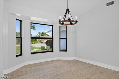 Thoughtfully renovated from top to bottom, this 3-bedroom - photo 22
