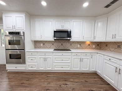 Nestled in one of Dallas's most sought-after neighborhoods, this - photo 6