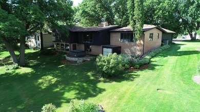 Rare opportunity to own a stunning Mississippi River home on - photo 8