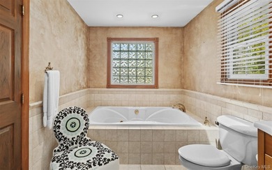 Welcome to 25 Bay 3rd Street, Islip - A Beautifully Updated - photo 16