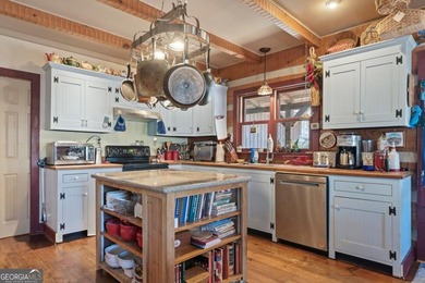 Log Cabin life in a great location with Lake Oconee views and a - photo 20