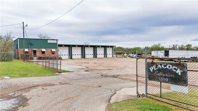 Immaculately maintained commercial property ideally located on - photo 6
