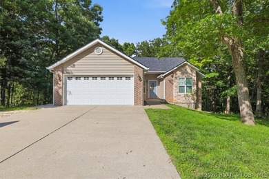 Experience the perfect combination of comfort and space in this - photo 2