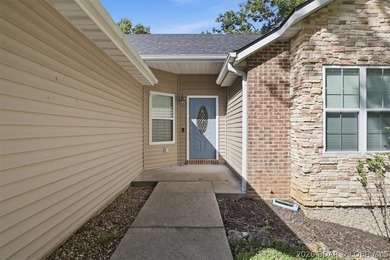 Experience the perfect combination of comfort and space in this - photo 5