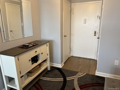 Updated sunny and spacious 2 Bedroom 2 Bath unit in one of the - photo 5