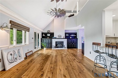 Privacy, tranquility and WATERFRONT! This custom transitional - photo 21