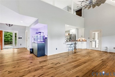 Privacy, tranquility and WATERFRONT! This custom transitional - photo 23