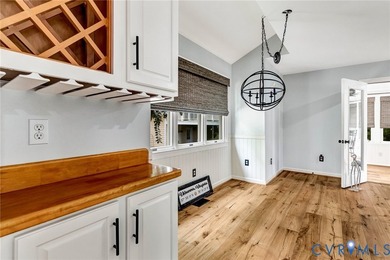 Privacy, tranquility and WATERFRONT! This custom transitional - photo 36