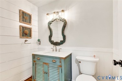 Privacy, tranquility and WATERFRONT! This custom transitional - photo 39