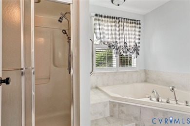 Privacy, tranquility and WATERFRONT! This custom transitional - photo 43