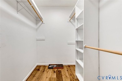 Privacy, tranquility and WATERFRONT! This custom transitional - photo 44
