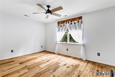 Privacy, tranquility and WATERFRONT! This custom transitional - photo 47
