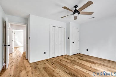 Privacy, tranquility and WATERFRONT! This custom transitional - photo 48