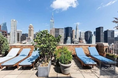 This tastefully renovated studio sits high on the 17th floor of - photo 11