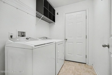 LOCATION, LOCATION, LOCATION! This 4 bed, 2.5 bath, two-car - photo 14
