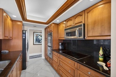 Enjoy this beautiful open floor plan with ceiling to floor - photo 16