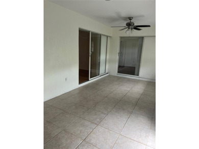 Welcome to this beautifully maintained 3-bedroom, 2-bathroom - photo 22