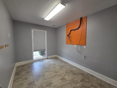 Position your business for success in this well-located - photo 27