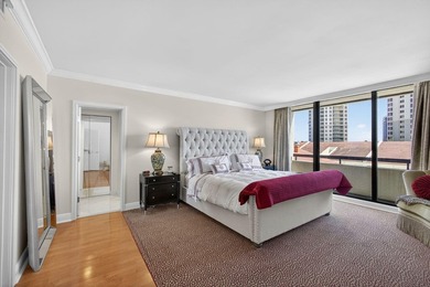 Enjoy this beautiful open floor plan with ceiling to floor - photo 31