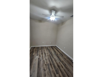 GREAT INVESTMENT PROPERTY! - $7,015.00 mo. Insurance: $5,100.00 - photo 7