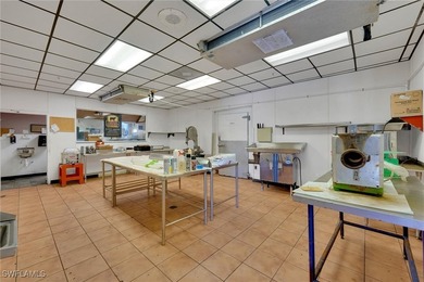 DOWNTOWN CAPE CORAL! Fantastic opportunity for a business to - photo 30