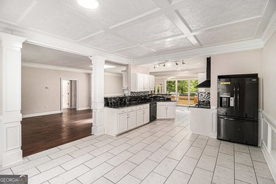 Lakefront home with private dock in Harbour Shores on High Falls - photo 6