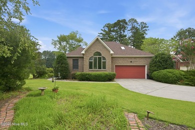 Welcome to low-maintenance, resort-style living on the Emerald - photo 1