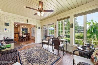 Welcome to low-maintenance, resort-style living on the Emerald - photo 5