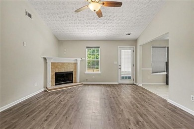 Welcome home to this inviting 3-bedroom, 2-bath ranch nestled in - photo 5