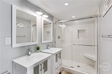 Renovated Coastal 5BR/3.5BA 2300sqft Single Family Home on Saint - photo 14