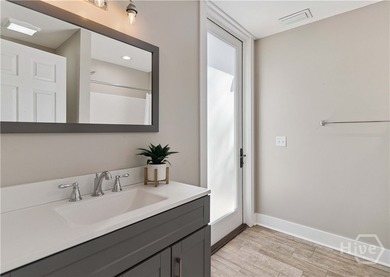 Renovated Coastal 5BR/3.5BA 2300sqft Single Family Home on Saint - photo 23
