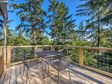 Escape to this treehouse-like retreat tucked safely high on a - photo 6
