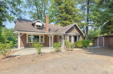 Lake Home Sale Pending in Grants Pass, Oregon