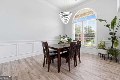 Experience refined one-level living in this beautifully - photo 8